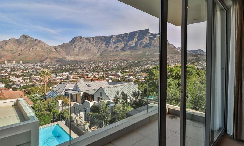 4 Bedroom Property for Sale in Tamboerskloof Western Cape